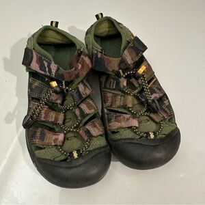 Keen Kids Outdoor Adventure Sandals - Green and Black